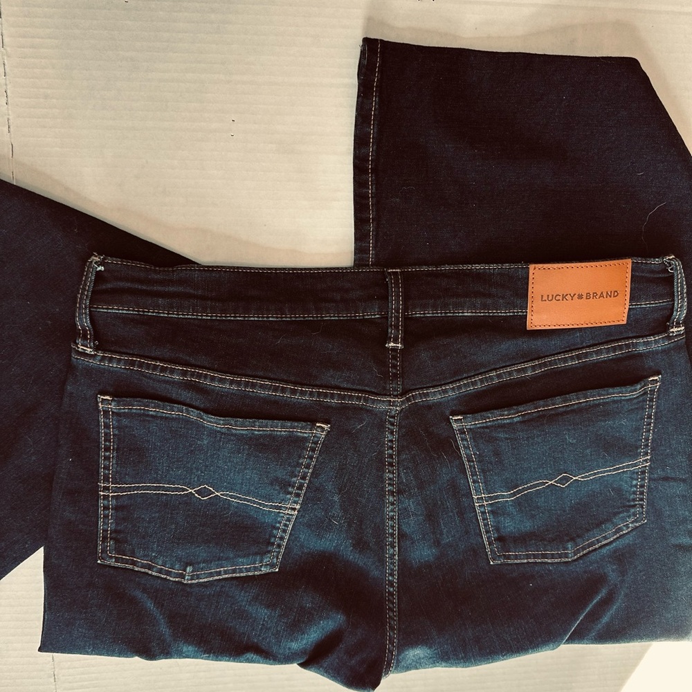 Lucky Brand Indigo Denim Jeans with Red Details - Picture 5 of 6